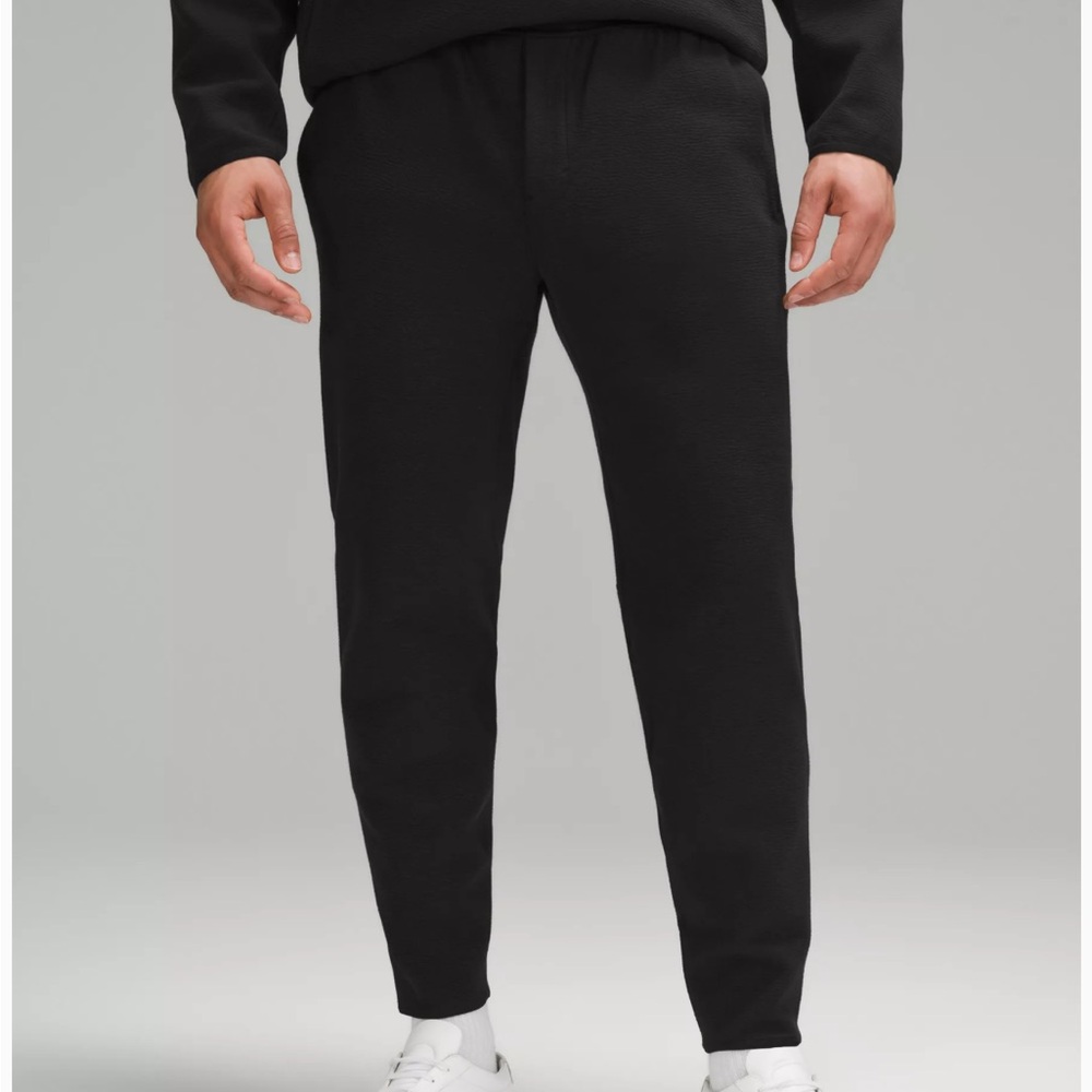 NWT Men’s Lululemon Black Sweatpants Medium